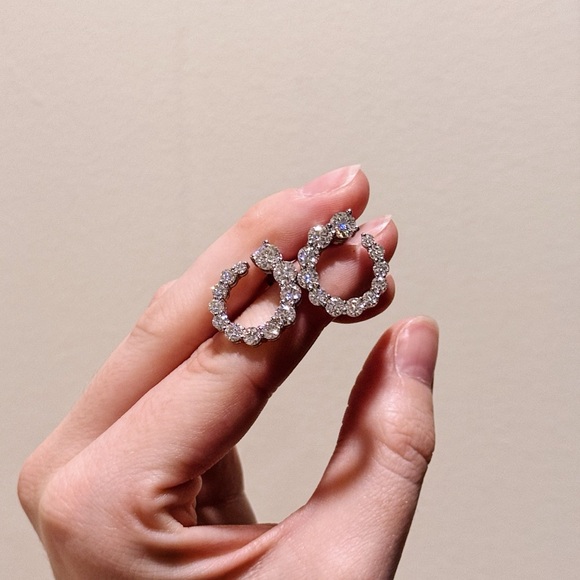 Sterling silver and moissanite gradient earrings - Picture 2 of 3